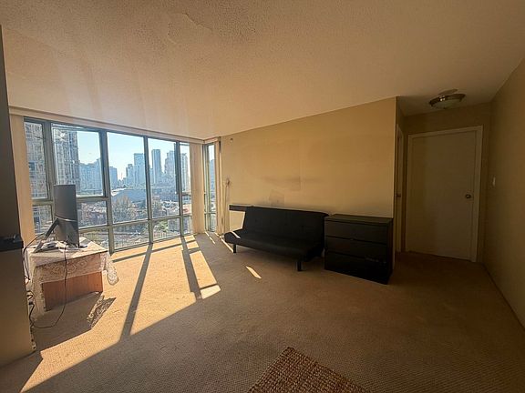 4th image of 930 Cambie St #1003