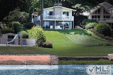 2nd image of 103 Crestwood Dr