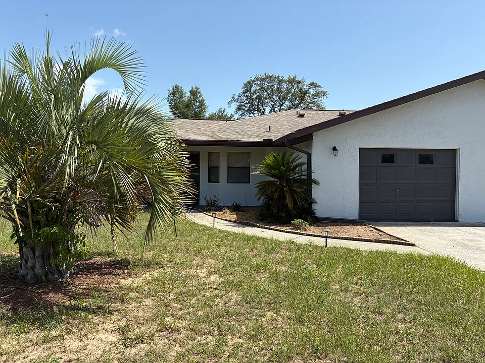 2130 W Silver Hill Ln