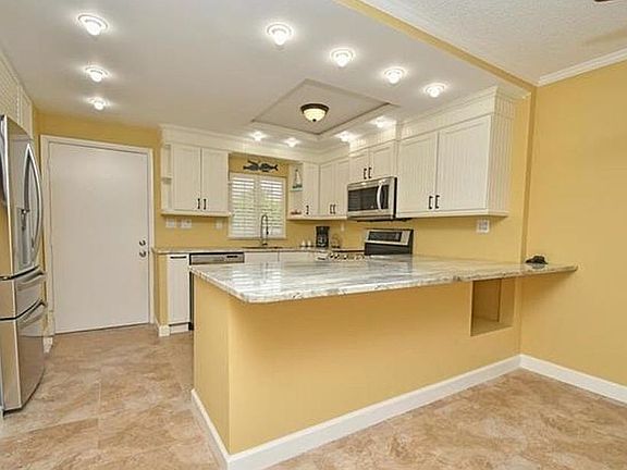 3rd image of 1417 Chesapeake Ave APT 105