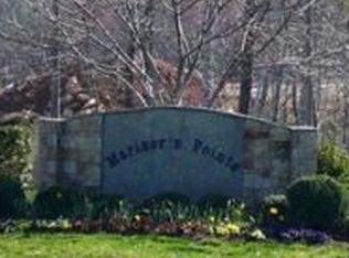 8022 Mariners Pointe Cir, Denver, NC 28037