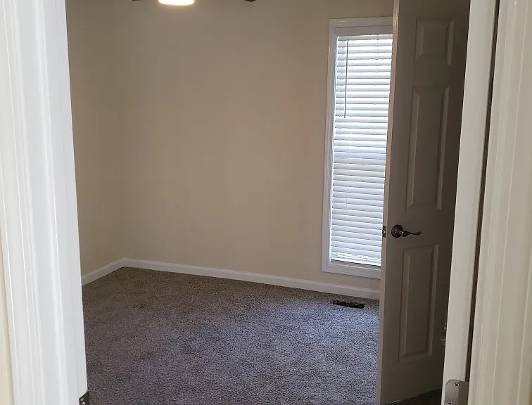3708 Willow Tree Cir — Photo 18