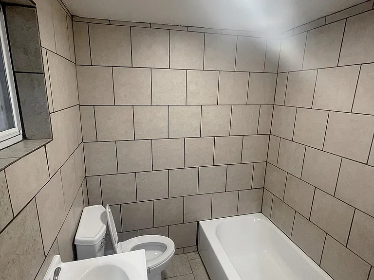 125 Glenwood Ct #202 — Photo 9
