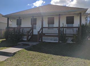 3053 Longfellow Dr, Bay Saint Louis, MS 39520