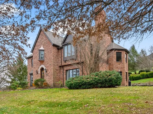 138 Golfview Dr, Gibsonia, PA 15044