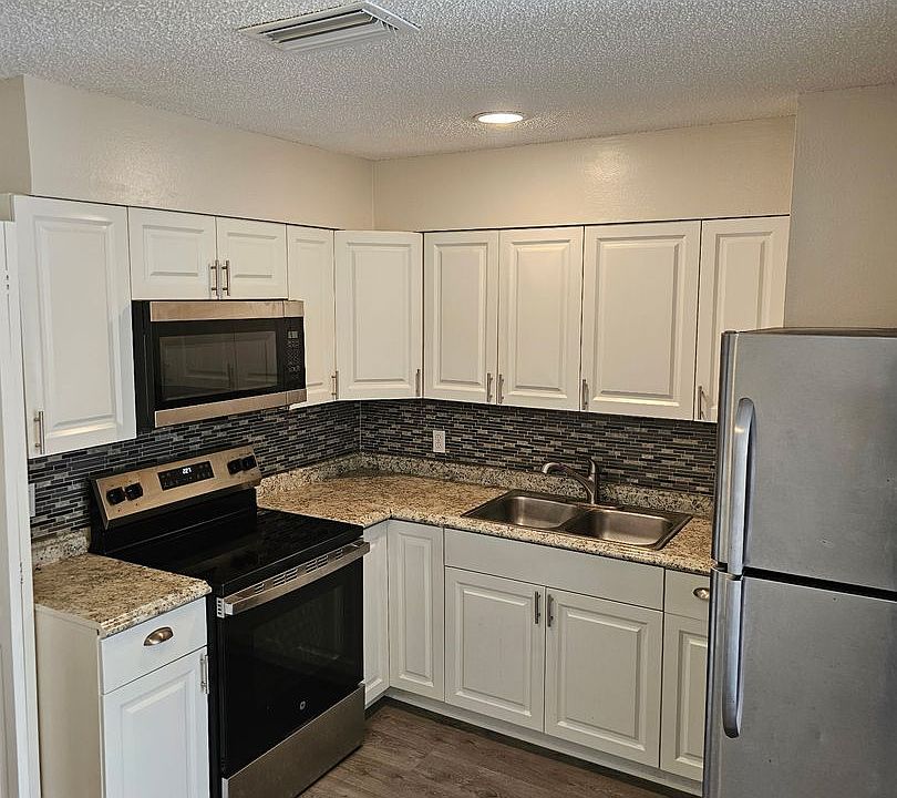 1st image of 2302 Johnson St #2306