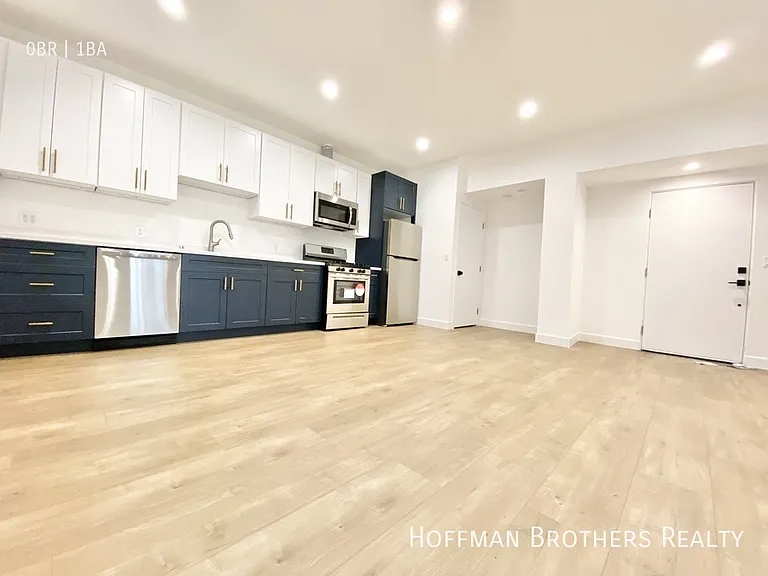 6712 Willoughby Ave #1/2 — Photo 7