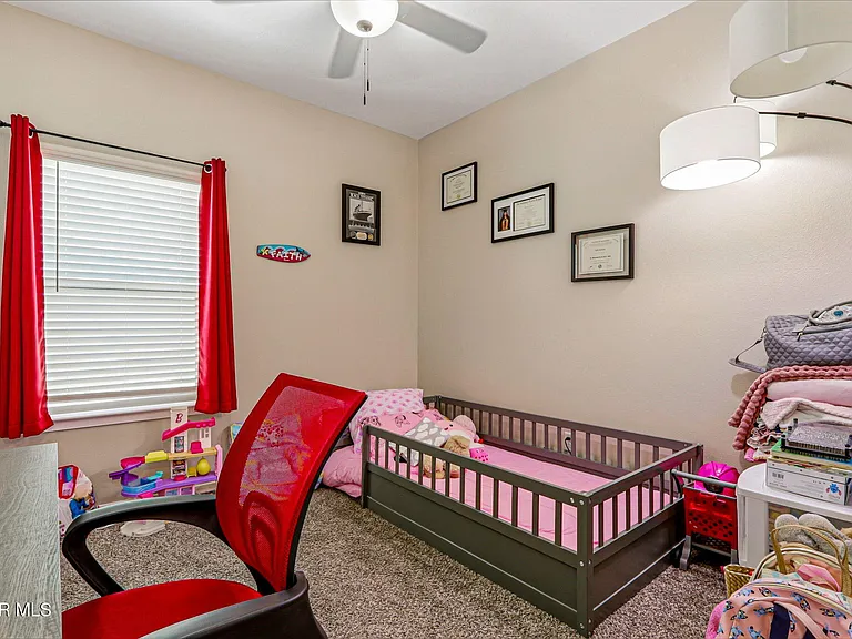 13066 Grantham Ln — Photo 10