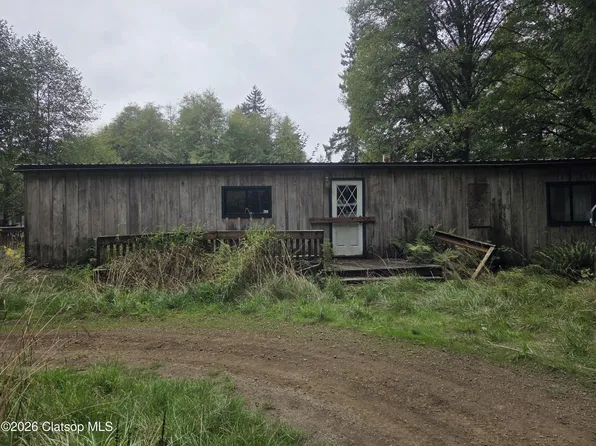 82550 Vinemaple Rd, Seaside, OR 97138