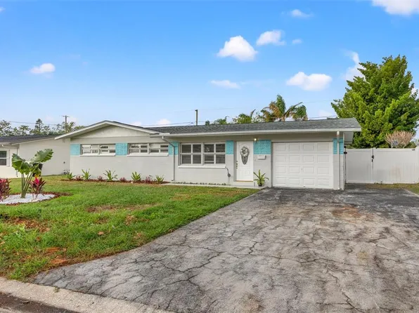 3611 Searobin Dr SE, Saint Petersburg, FL 33705