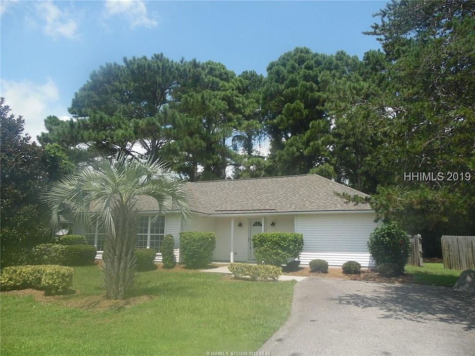 1st image of 14 Rebecca Cir