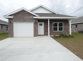 2869 N 25th Ave, Milton, FL 32583