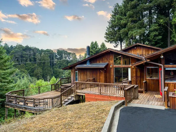180 Riverview Dr, Fort Bragg, CA 95437