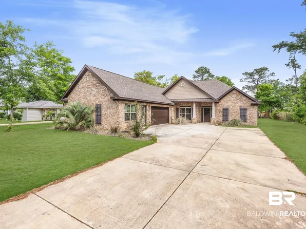 324 W 23rd Ave, Gulf Shores, AL 36542