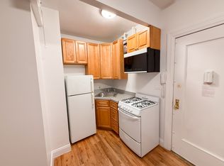 174 Spring St APT 4, New York, NY 10012