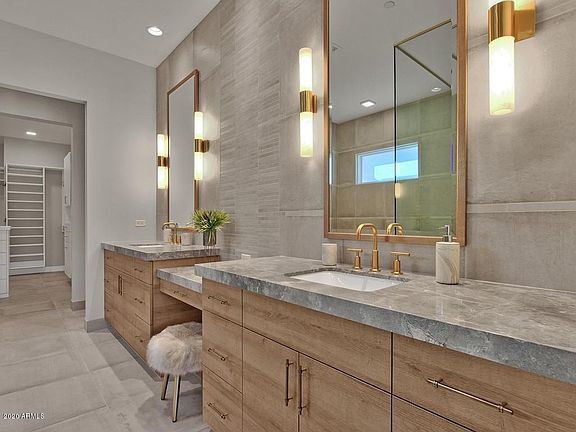 4th image of 5696 E Village Dr