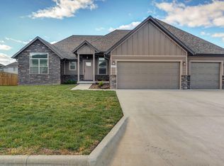 1077 Gettysburg Loop, Republic, MO 65738