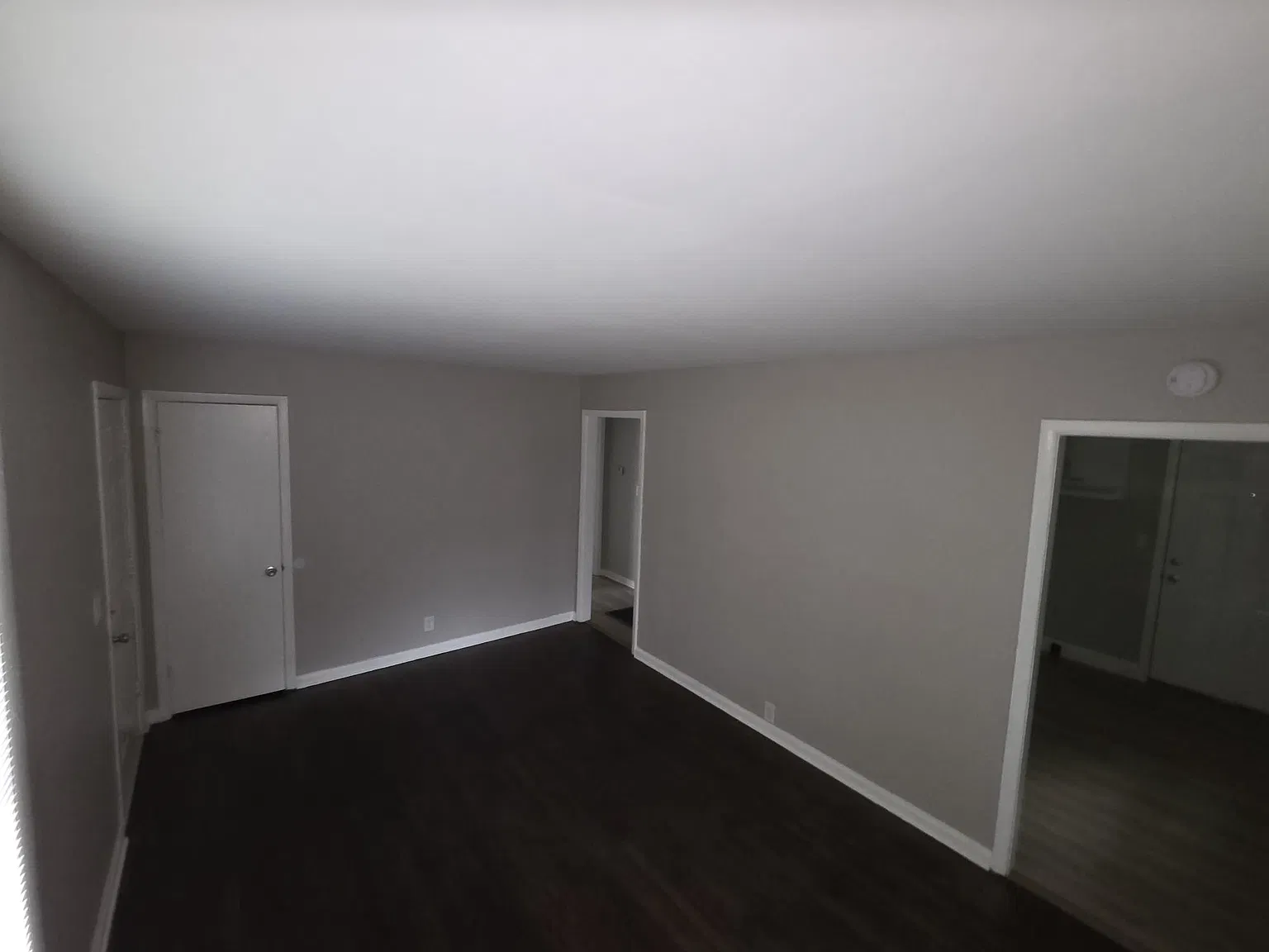 2 bed, 704 sqft, $1,950 — Photo 3