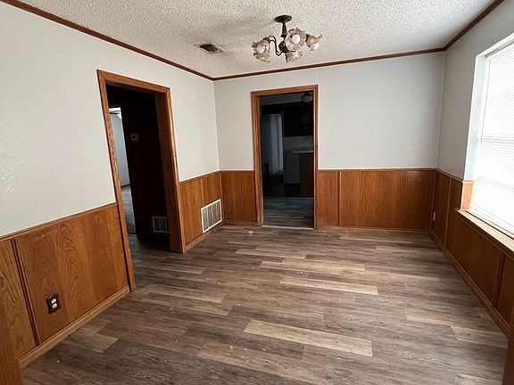 5th image of 426 Peach St