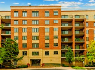 20 S Main St APT 312, Mount Prospect, IL 60056