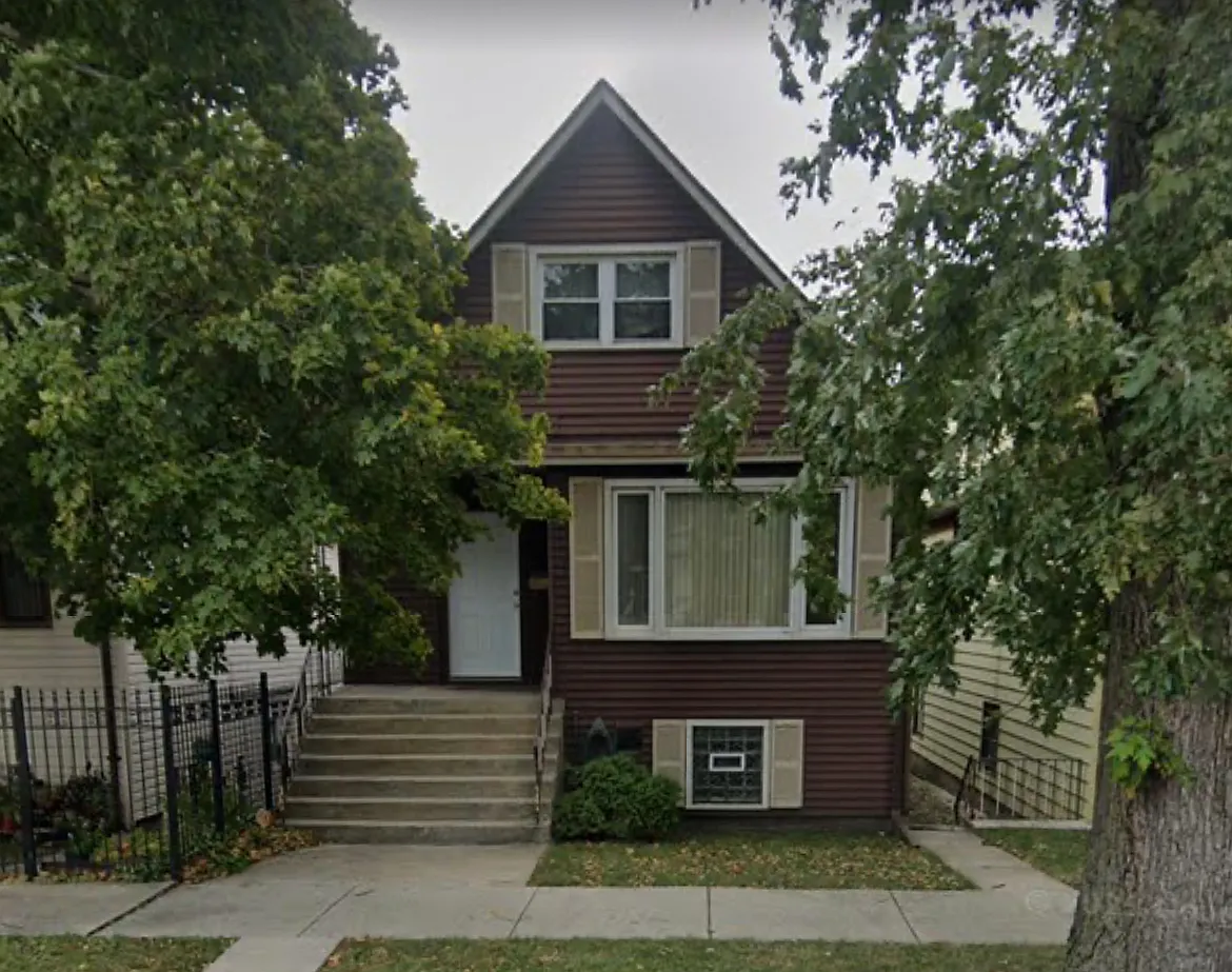 10425 S Avenue F photo 1