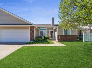 9512 Larch Ln, Johnston, IA 50131
