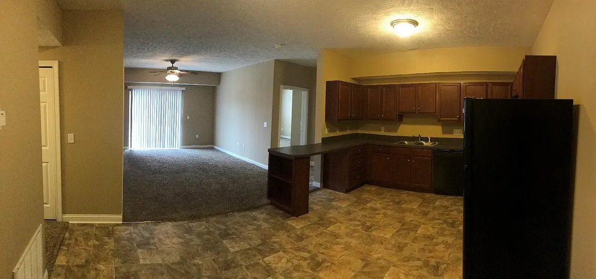 Building Photo - 401 Pleasant Meadow Blvd