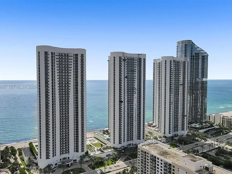 16001 Collins Ave #805 — Photo 37
