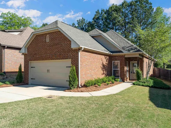 5520 Garden Valley Ln, Pinson, AL 35126