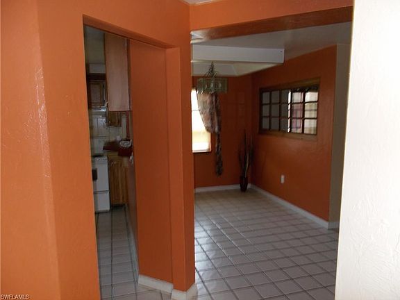 3rd image of 1619/1621 SW 33rd Ter