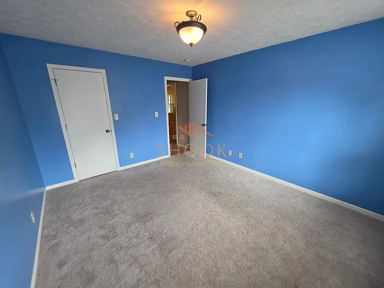 1620 Lionheart Ln — Photo 17