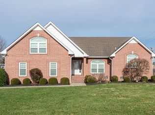 518 Redstone Dr, Gallatin, TN 37066