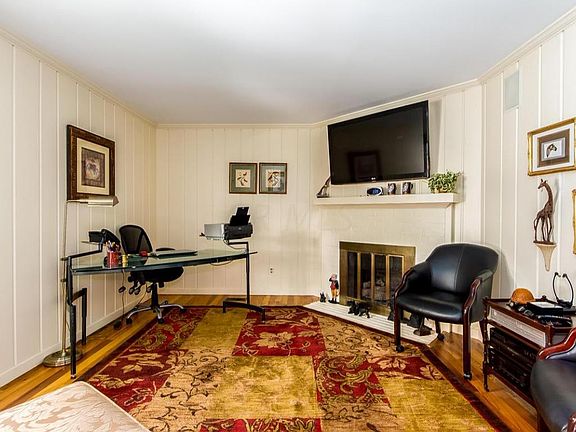 4th image of 3511 Avignon Pl