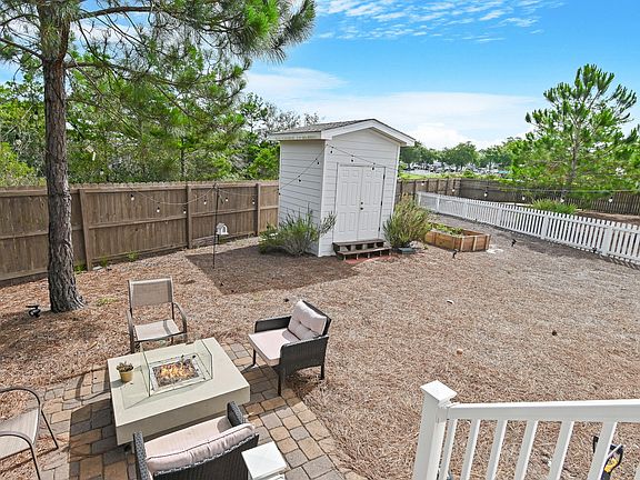 3rd image of 107 Golf Villa Dr