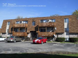 127 Fox Hill Ln APT L, Elyria, OH 44035