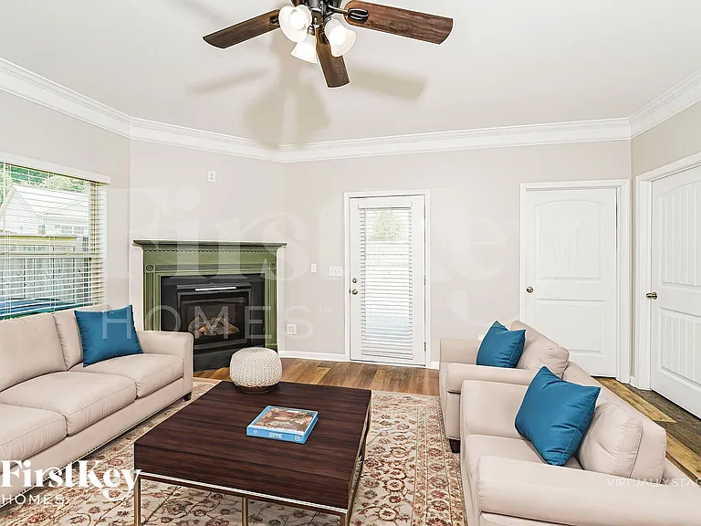 8613 Clarke Ln — Photo 4