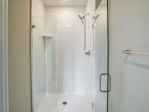 4th image of 5 N Colonial Ave APT 2