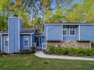 6824 Creekwood Dr, Douglasville, GA 30135