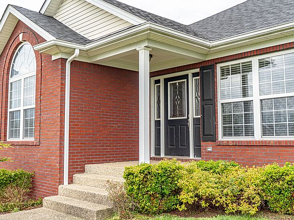 3rd image of 25 Swan Way