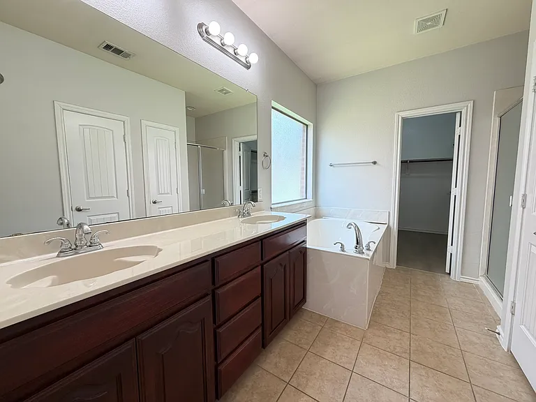 2105 Laurel Forest Dr — Photo 18
