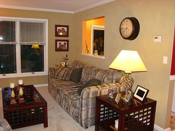 Living room....cut out pass through to kitchen