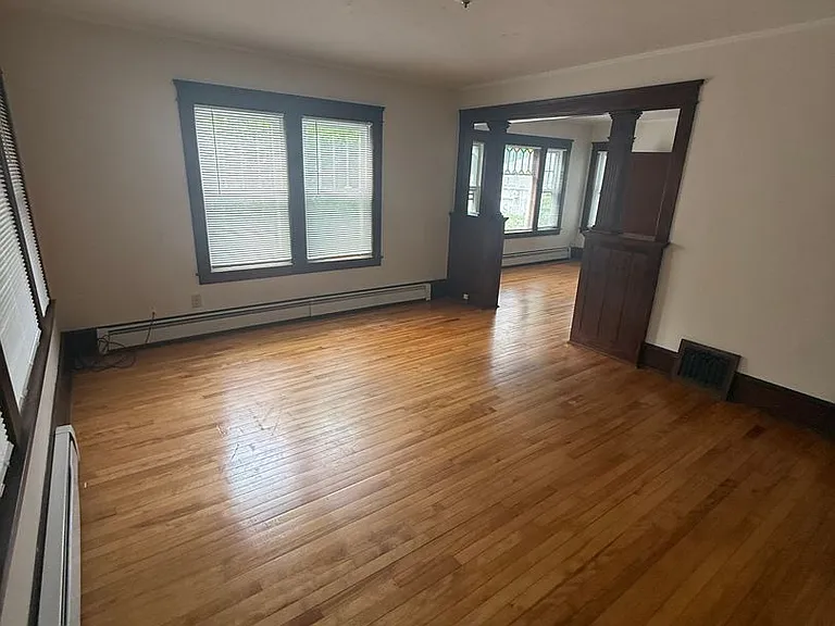 972 School St — Photo 24