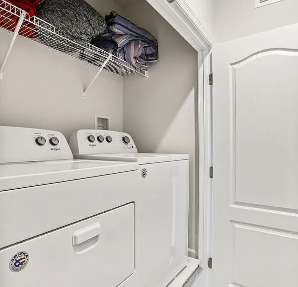 8227 Hollow Ct — Photo 30