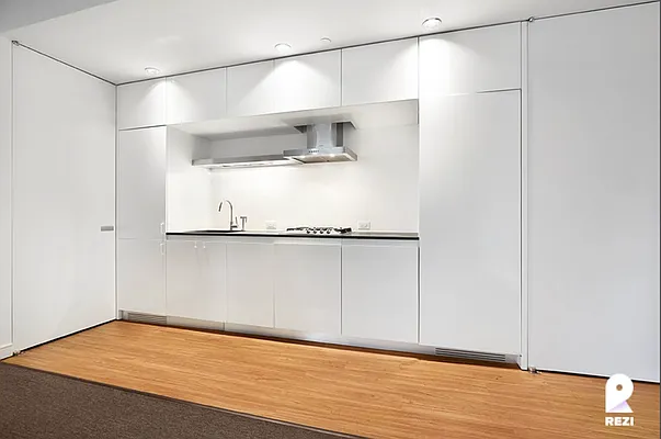 Rented by REZI | media 11