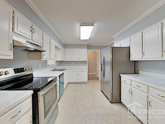 5th image of 3619 Golfbrook Ct SE