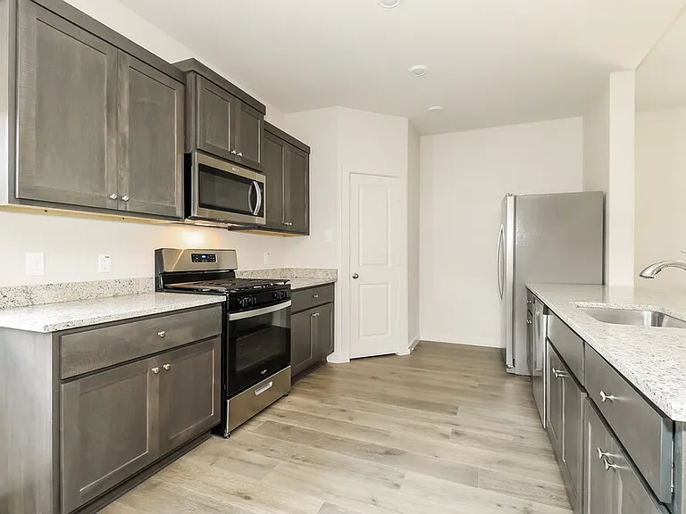 1508 Harvester Dr — Photo 8