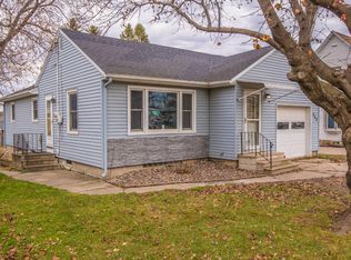 240 2nd Ave NE, Plainview, MN 55964