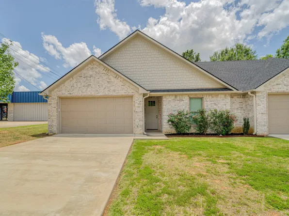 716 Gemi Dr, Longview, TX 75604