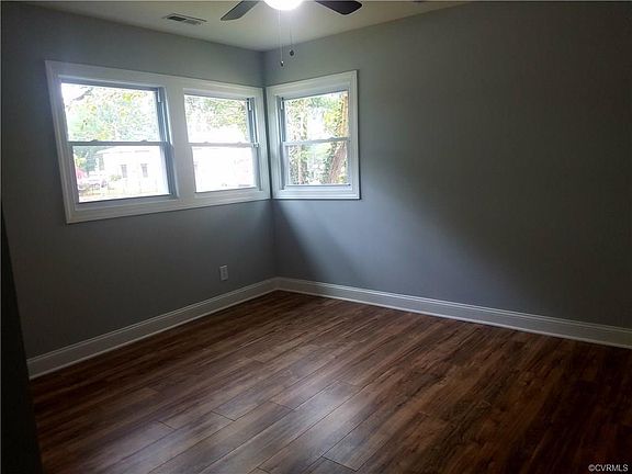 3rd image of 2501 Whitcomb St