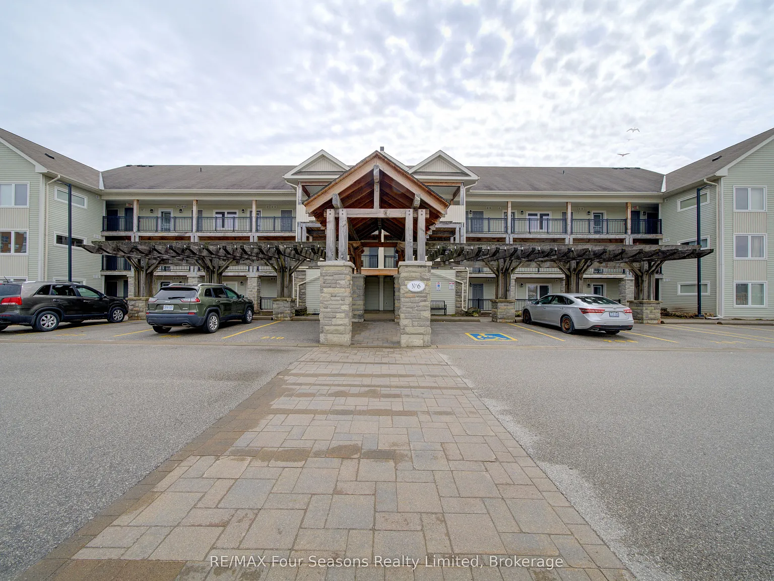 1 bed, $1,950 — Photo 1